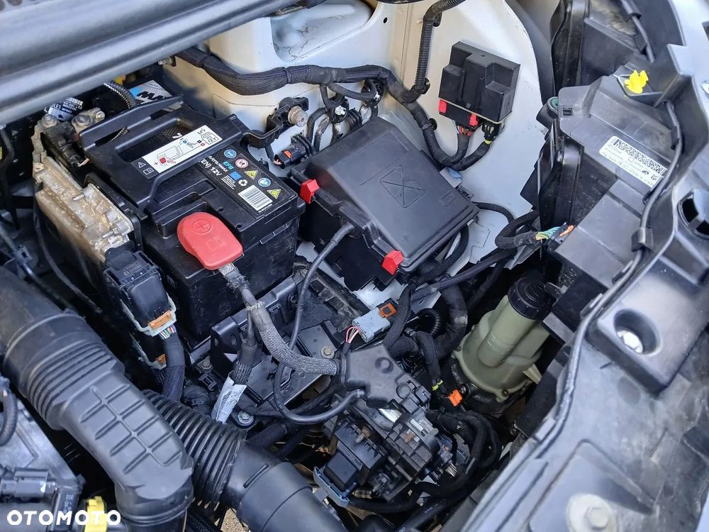 Peugeot Traveller 1.6 BlueHDi Standard Active - 13