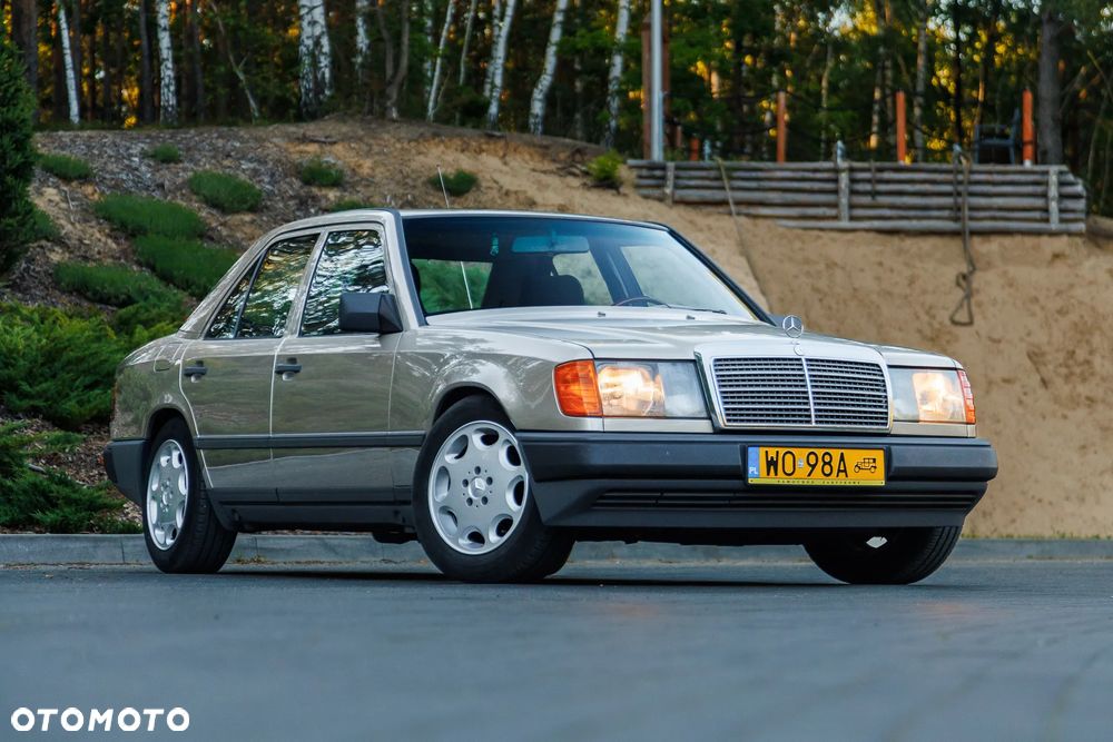 Mercedes-Benz W124 (1984-1993) - 1