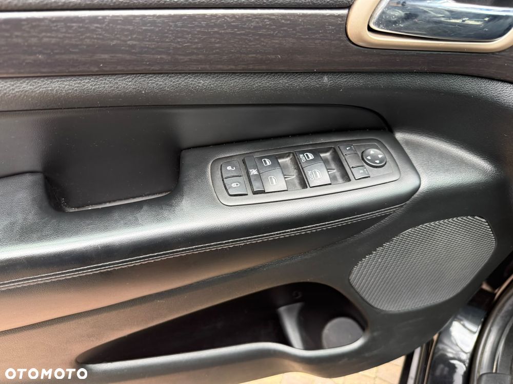 Jeep Grand Cherokee - 11