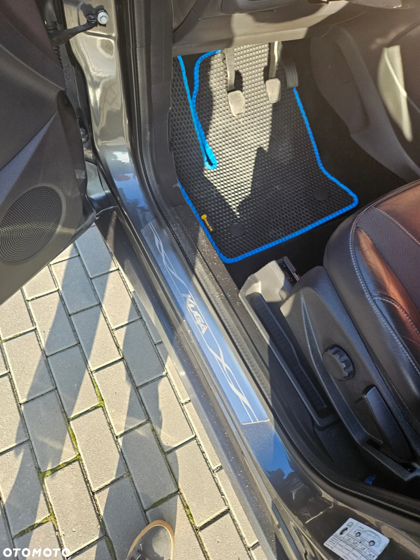 Ford Kuga - 24