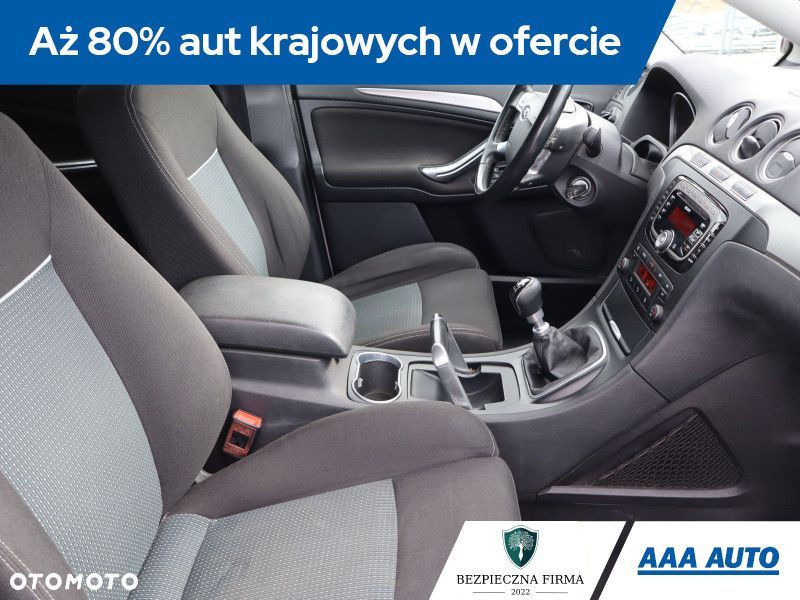 Ford S-Max - 10