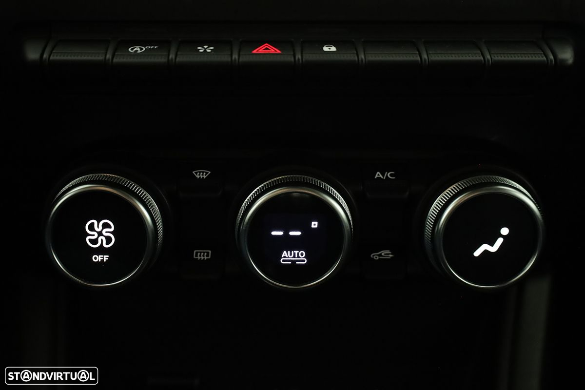 Renault Captur 1.0 TCe Techno Bi-Fuel - 14