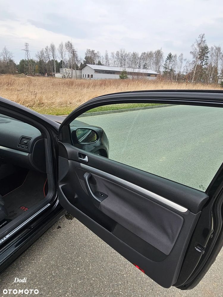 Volkswagen Golf - 15