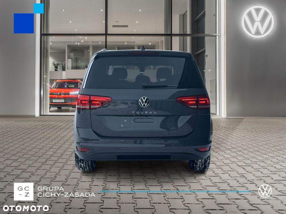 Volkswagen Touran - 5