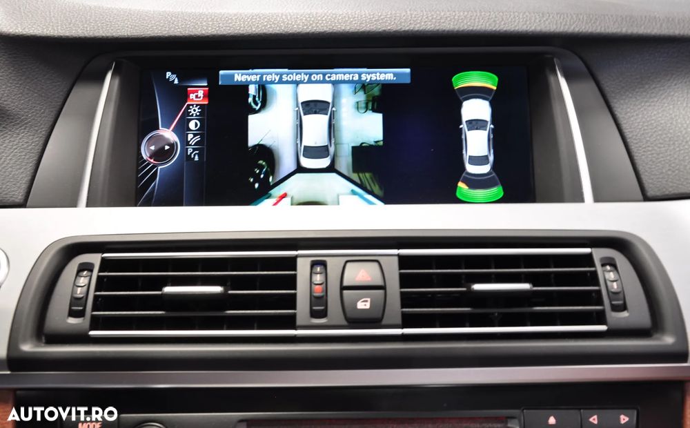 BMW Seria 5 530d Aut. - 23