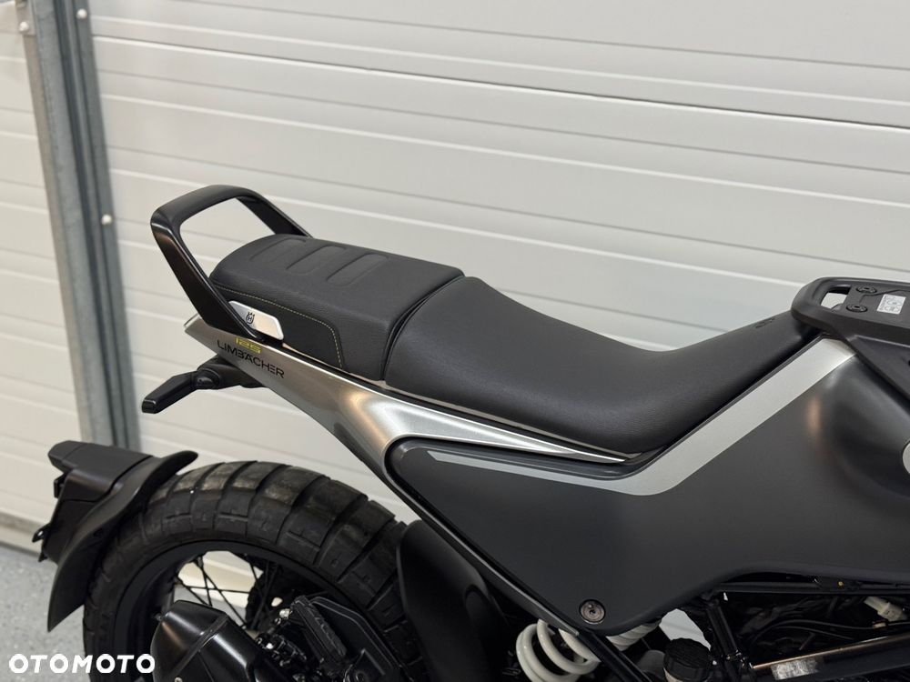 Husqvarna Svartpilen - 8