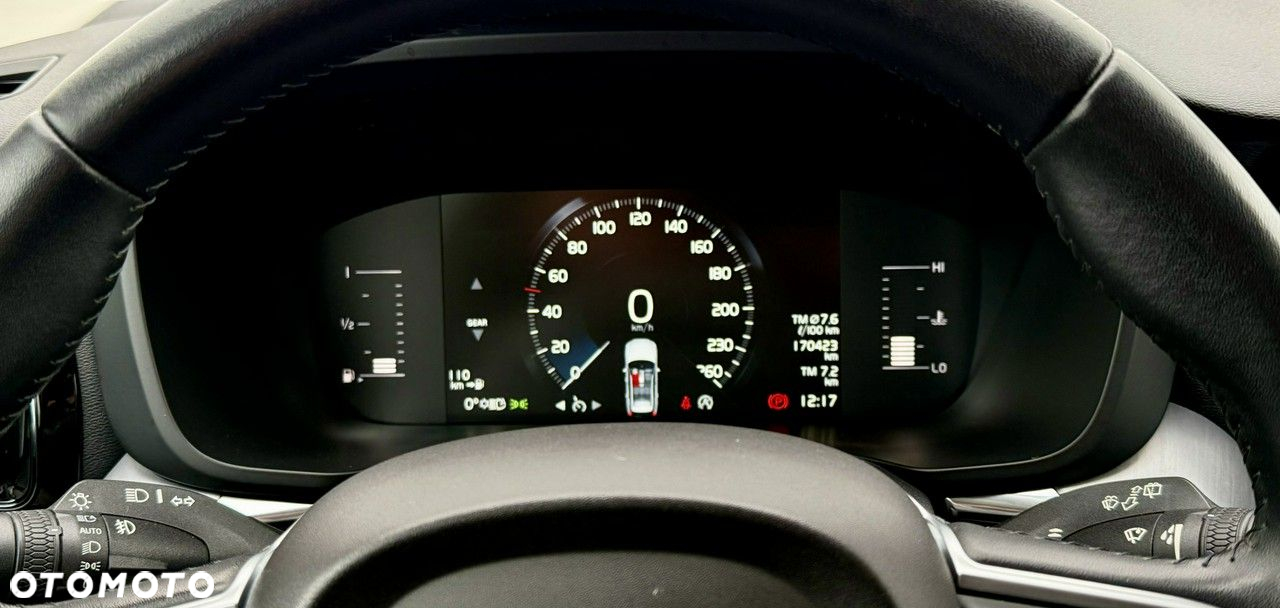 Volvo XC 60 D4 AWD Momentum Pro - 20