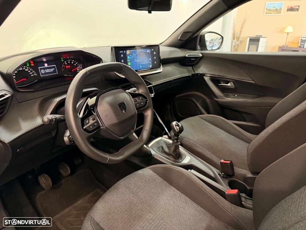 Peugeot 2008 1.2 PureTech Style - 8