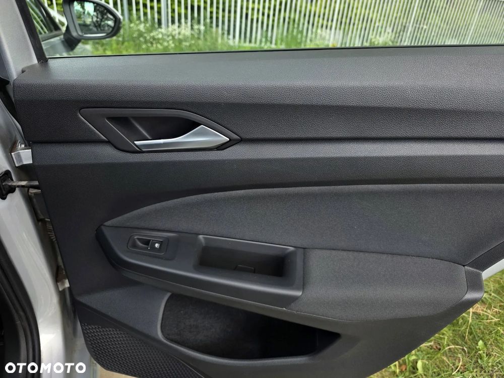 Volkswagen Golf 2.0 TDI Life - 35