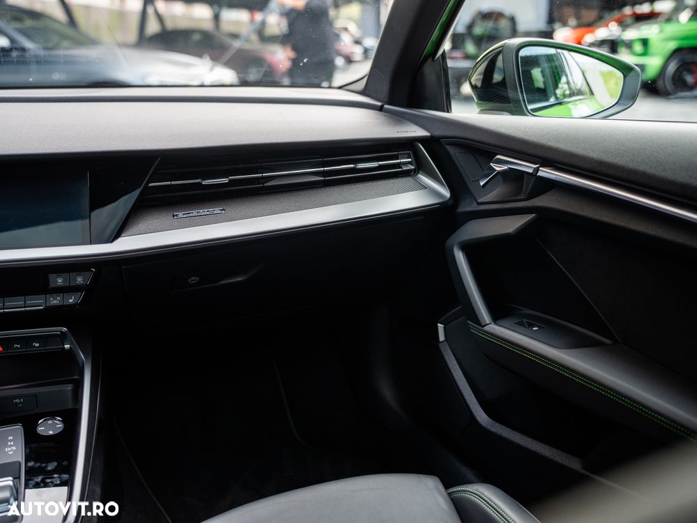 Audi RS3 TFSI quattro S tronic - 28