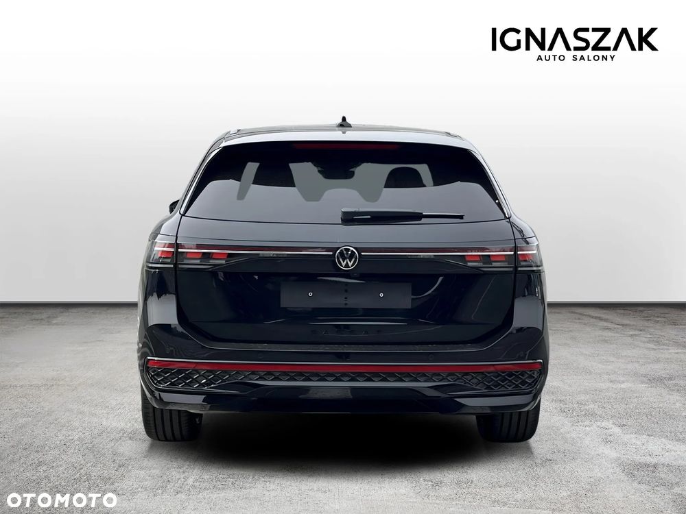 Volkswagen Passat - 4