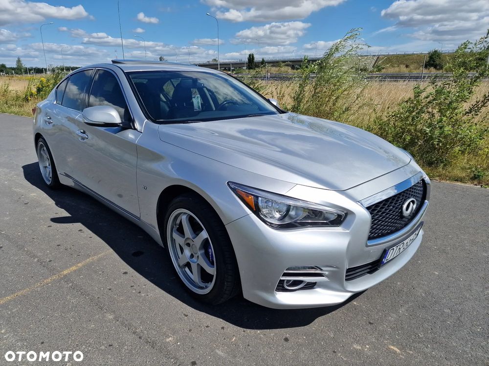 Infiniti Q50 - 12