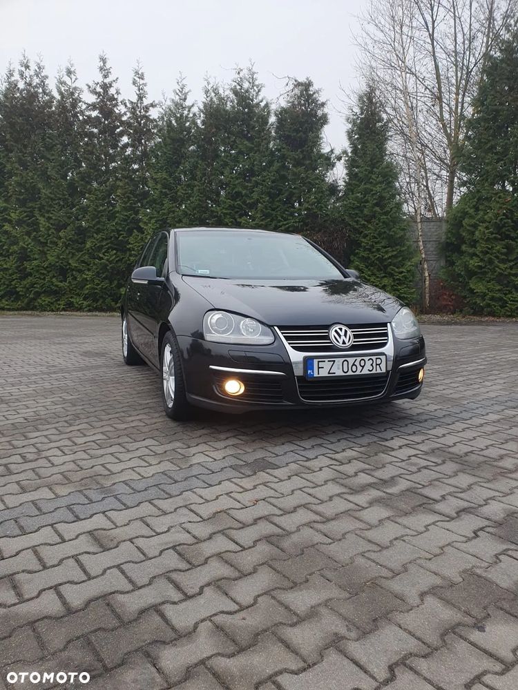 Volkswagen Golf 1.9 TDI Comfortline DSG - 1