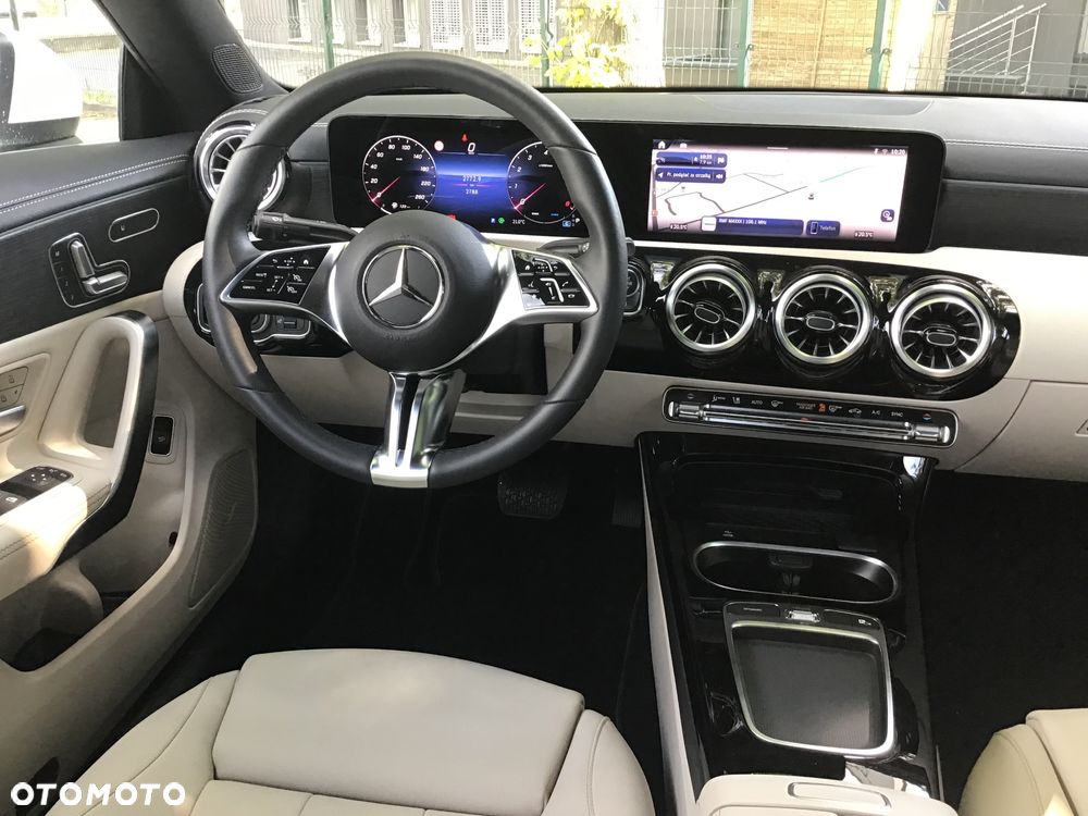Mercedes-Benz CLA 250 4Matic 8G-DCT Edition AMG Line - 12