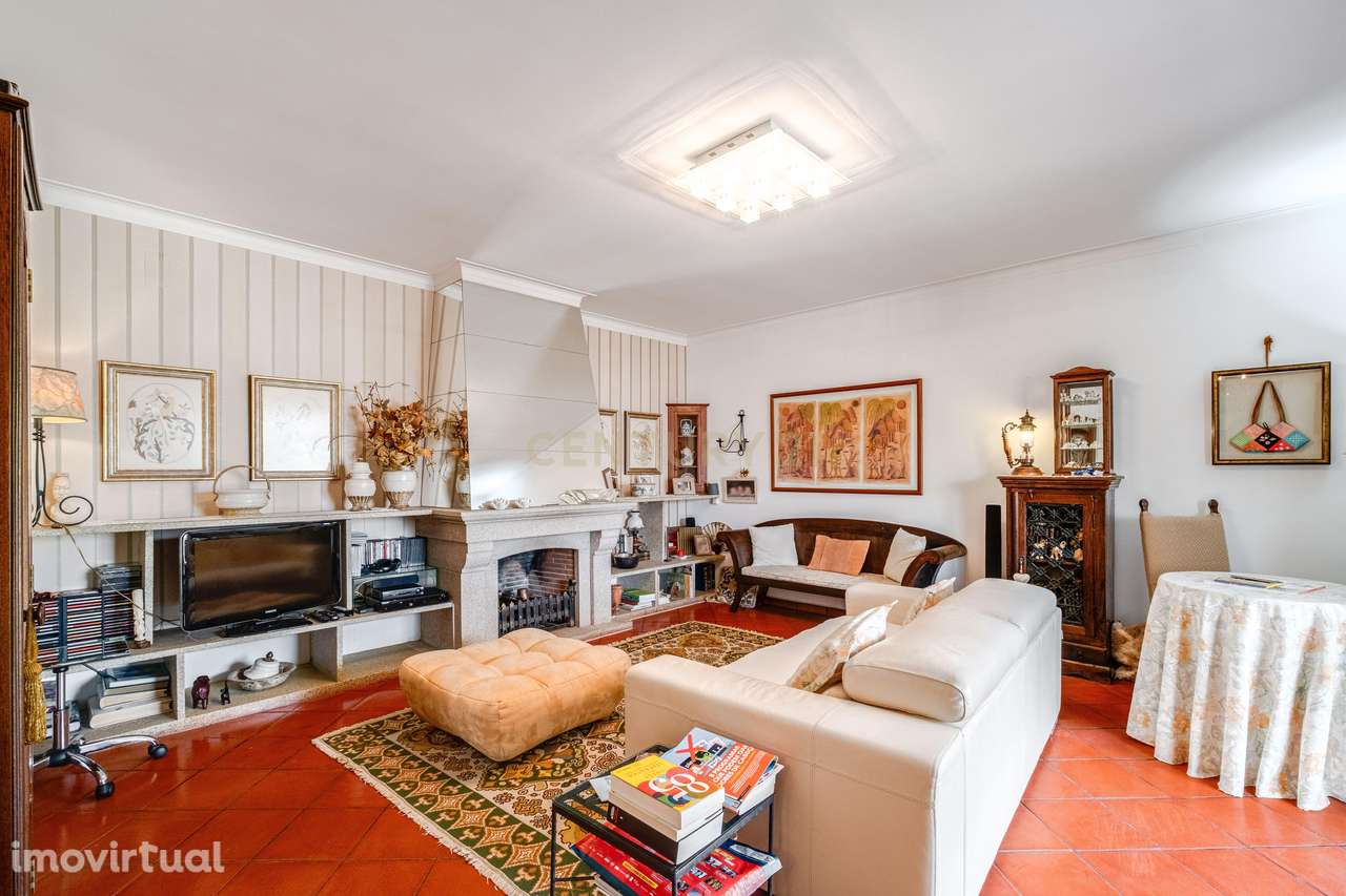 Há casas que se visitam… e há casas que se sentem. Esta é, sem dúvida, - Grande imagem: 2/46