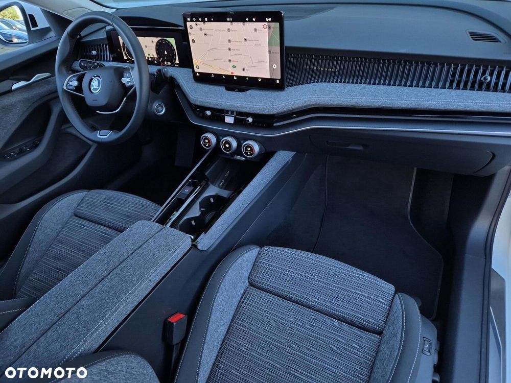 Skoda Superb 2.0 TDI SCR Selection DSG - 9