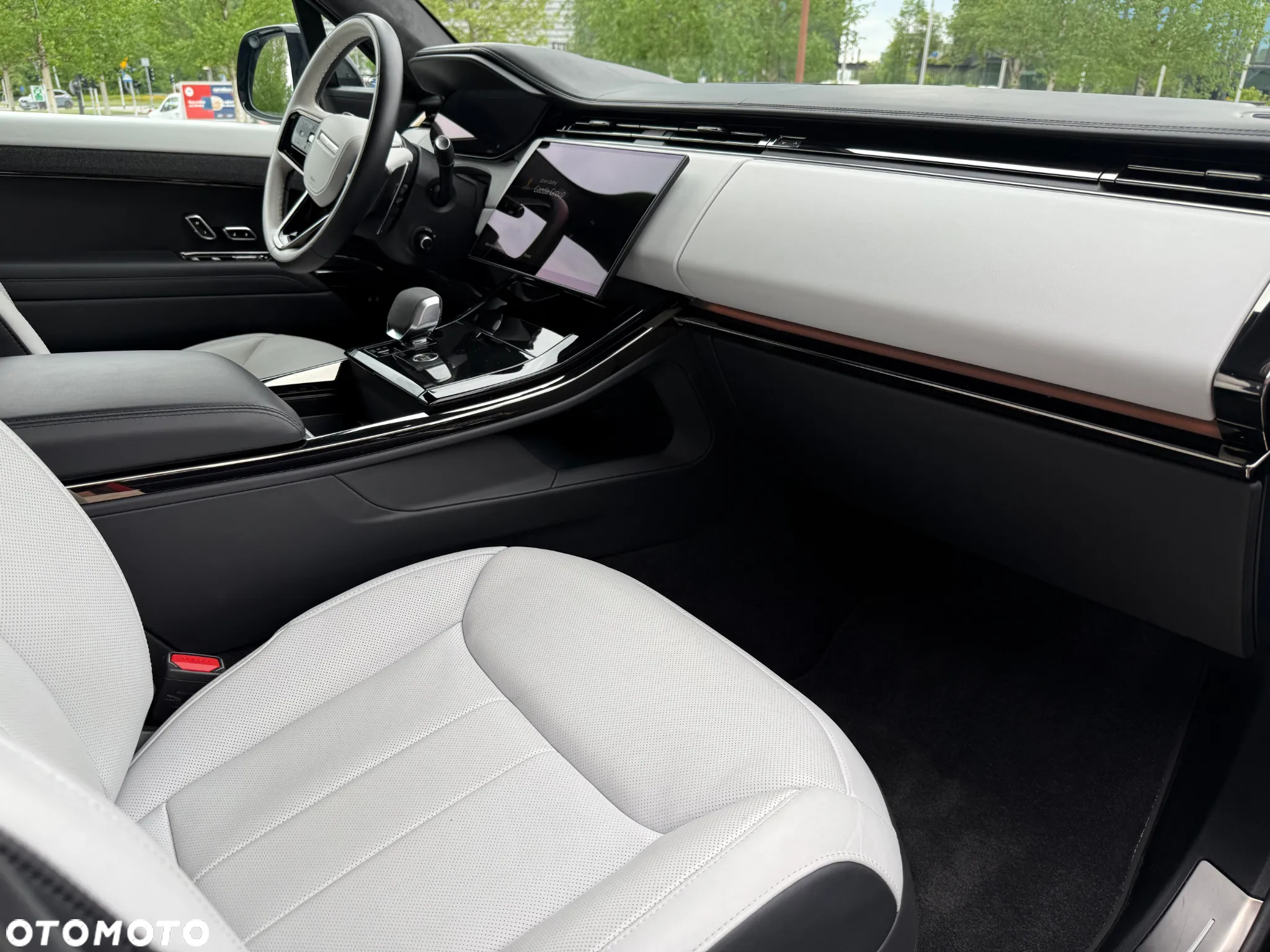 Land Rover Range Rover Sport D350 Autobiography - 3