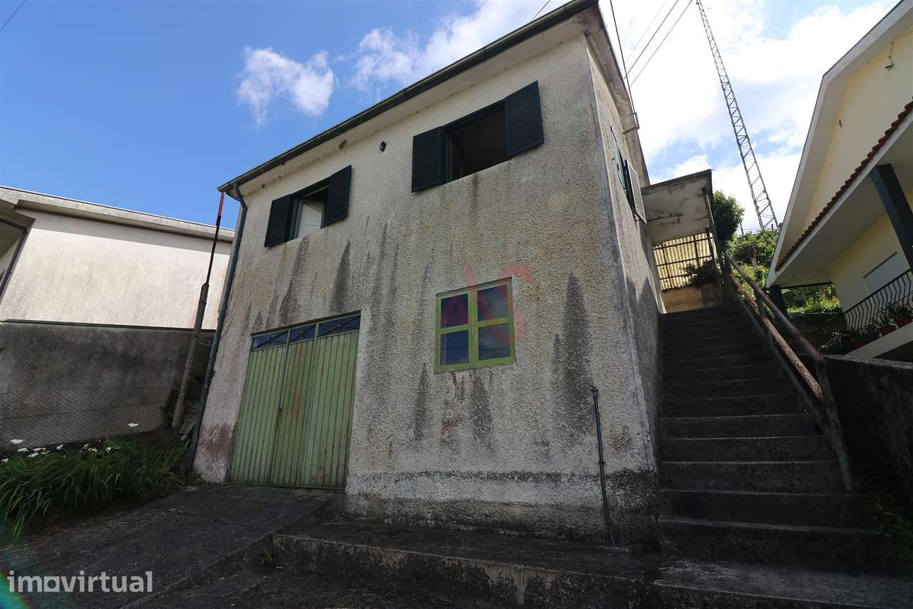 Moradia T4 em São Jorge de Vizela, Felgueiras | 139.000€ - Grande imagem: 2/18