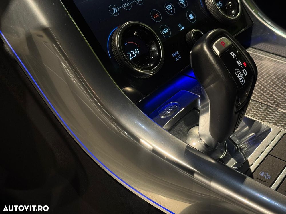 Land Rover Range Rover Sport - 33