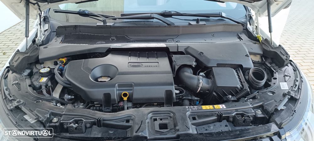 Land Rover Discovery Sport 2.0 D AWD SE - 18