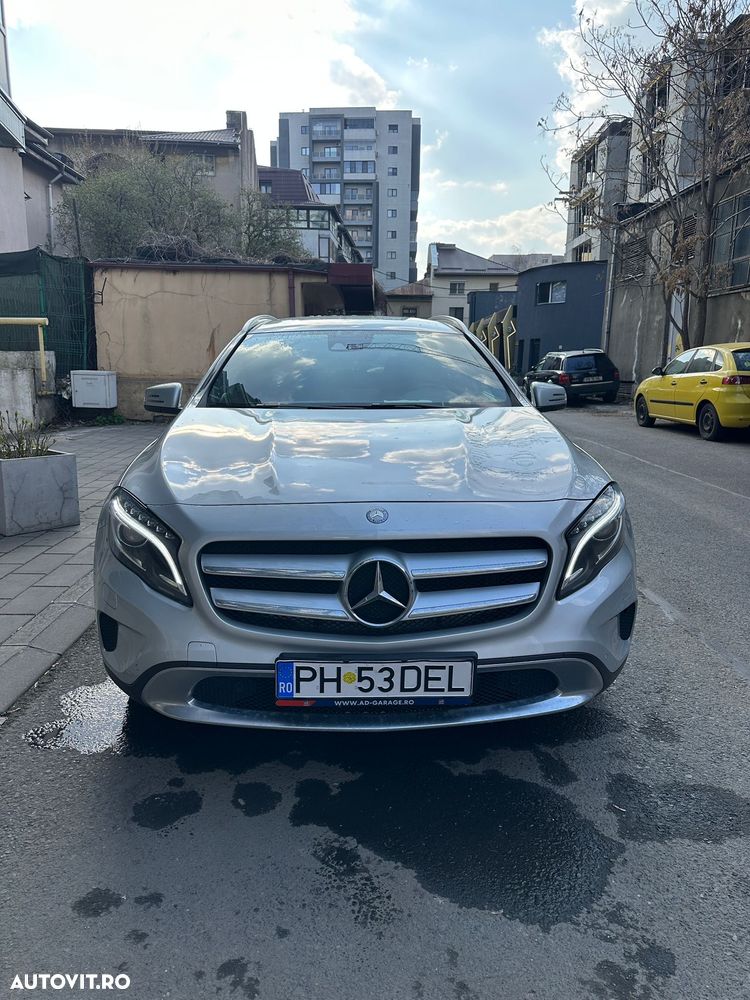 Mercedes-Benz GLA 220 d 4MATIC Aut. - 1