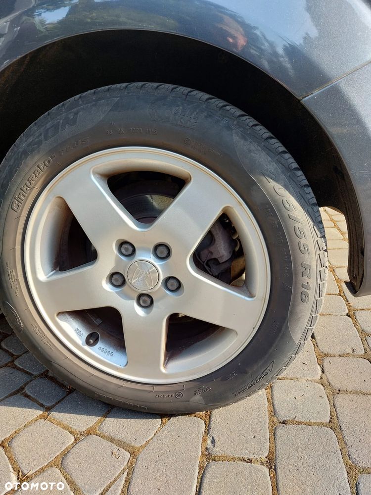 Ford Focus 1.6 16V Trend - 15