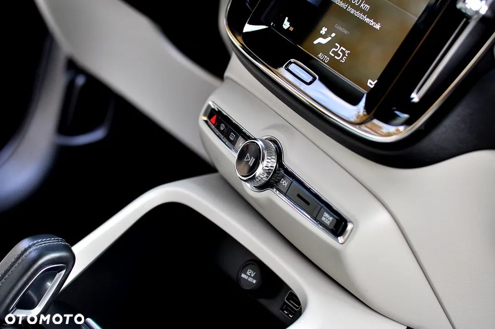 Volvo XC 40 T4 Geartronic Inscription - 21