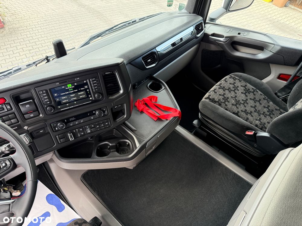 Scania - 25
