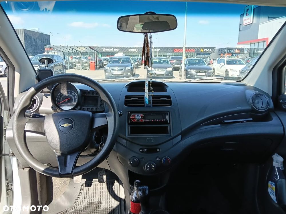 Chevrolet Spark 1.0 Base - 7