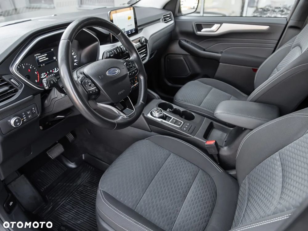 Ford Kuga - 15