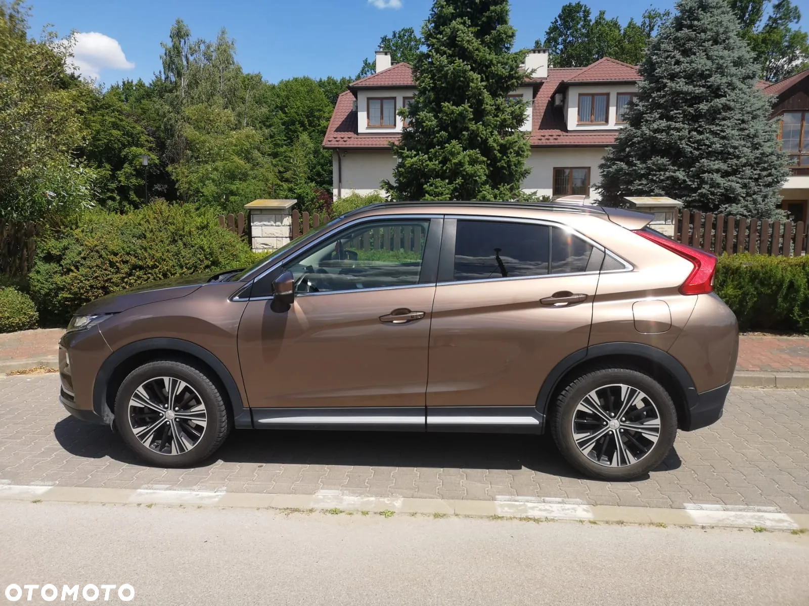 Mitsubishi Eclipse Cross 1.5 T GPF Invite Plus - 12