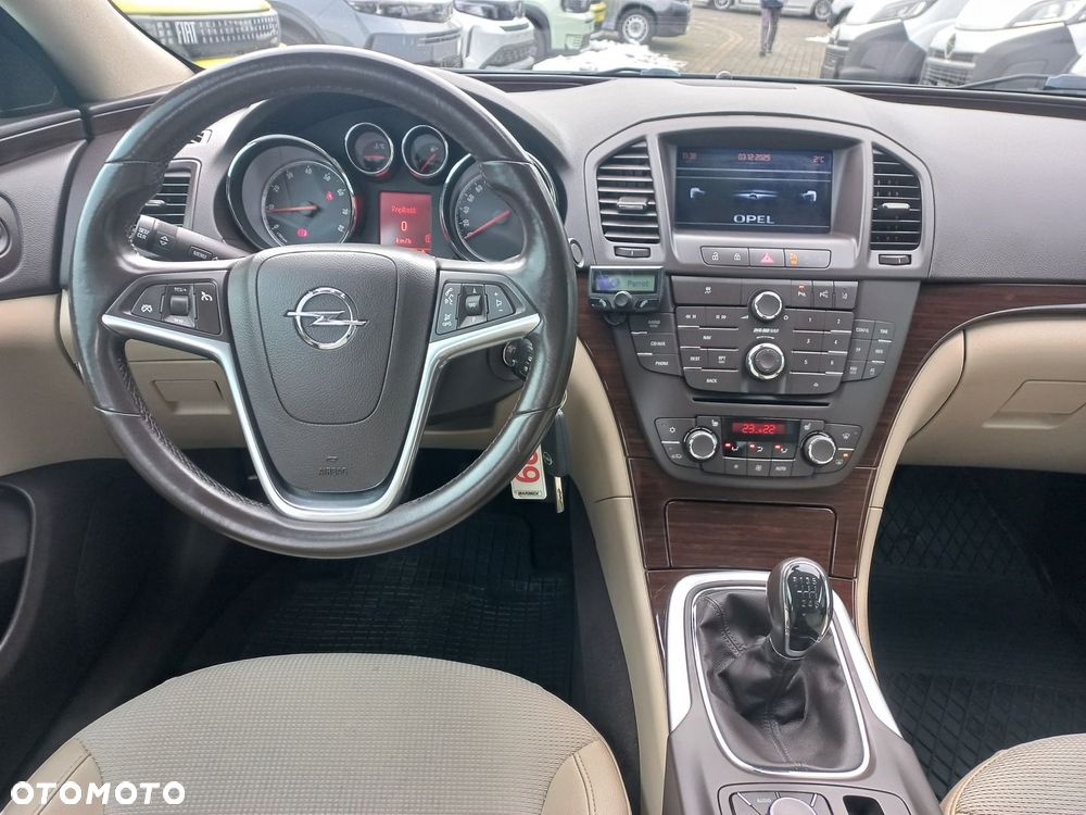 Opel Insignia 1.8 Cosmo - 11