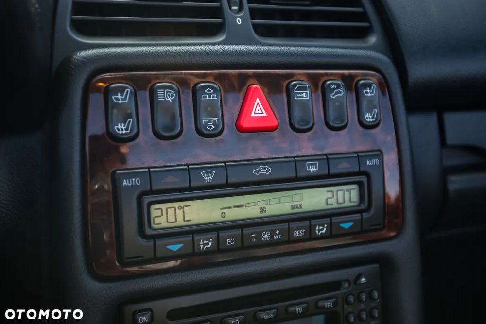 Mercedes-Benz CLK - 28