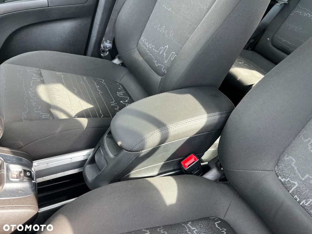 Opel Meriva - 23