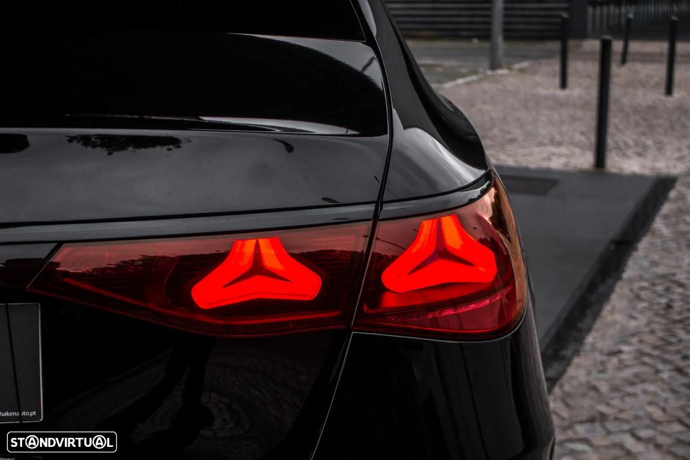 Mercedes-Benz E 220 d AMG Line - 12