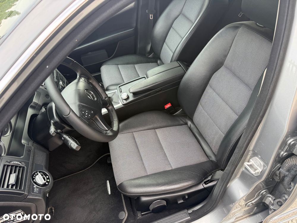 Mercedes-Benz Klasa C 180 Kompressor BlueEFFICIENCY - 14