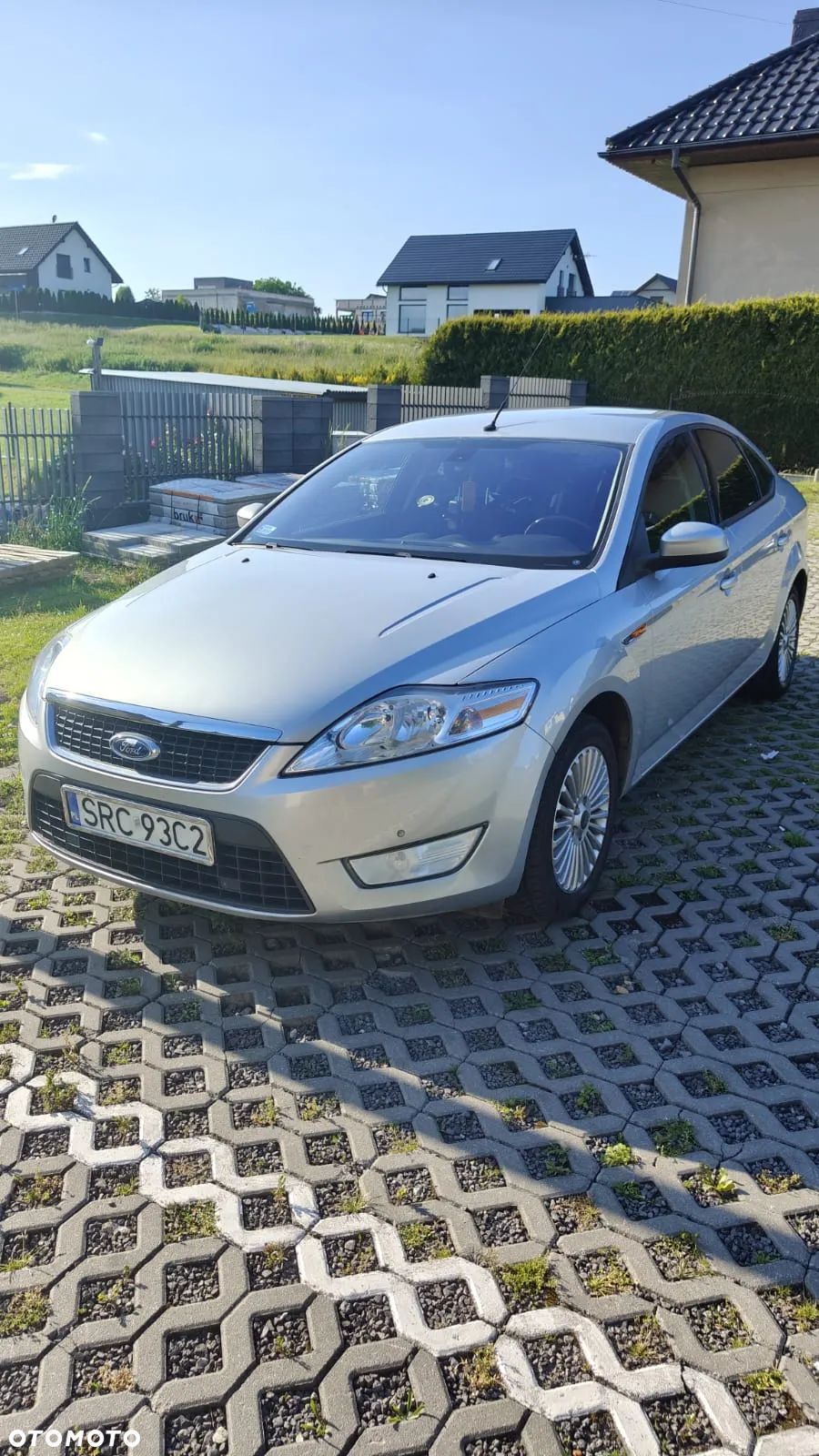 Ford Mondeo 1.6 Ambiente - 1