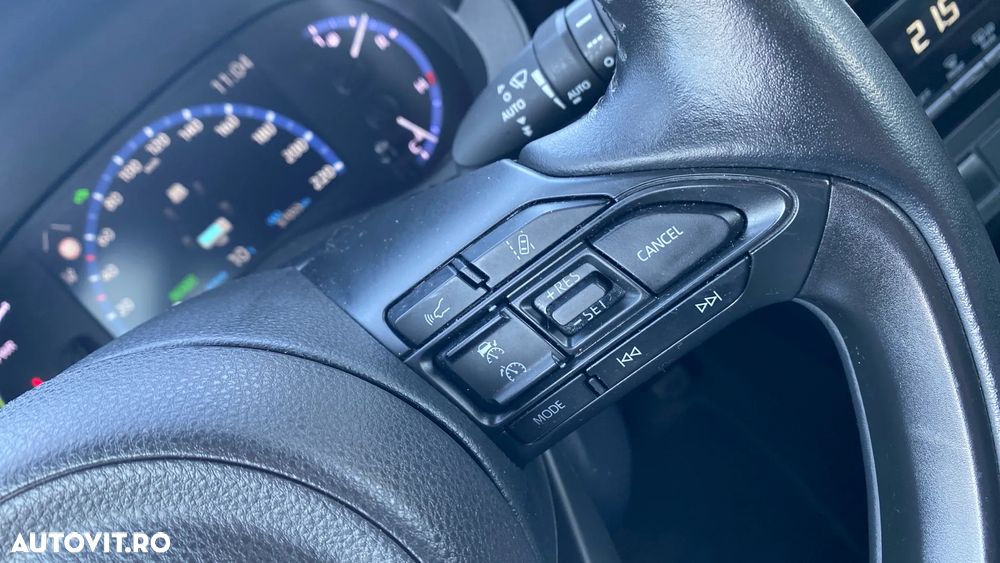 Toyota Yaris Cross 1.5 VVT-i HSD 116 4x2 HEV Dynamic - 12