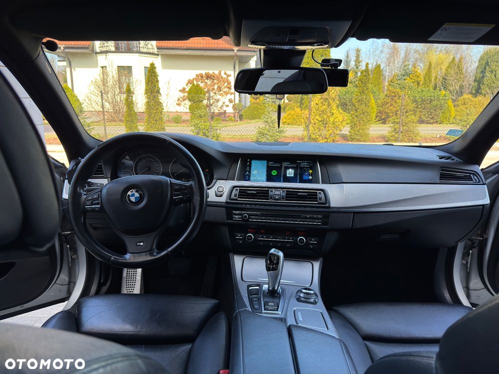 BMW Seria 5 530d xDrive - 7