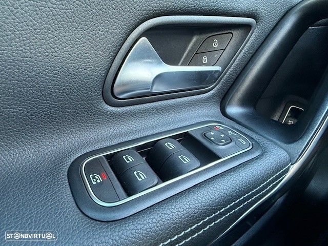 Mercedes-Benz CLA 180 d Shooting Brake 7G-DCT Progressive - 10