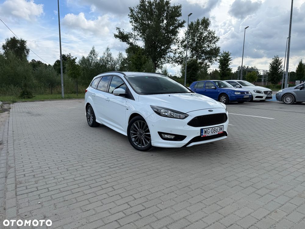 Ford Focus 1.0 EcoBoost Start-Stopp-System ST-LINE STYLE - 5