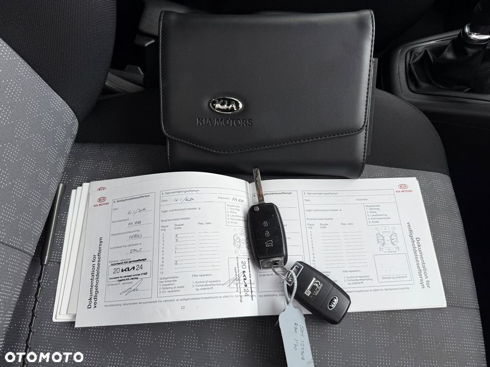 Kia Venga 1.6 CRDi 128 ISG Vision - 16