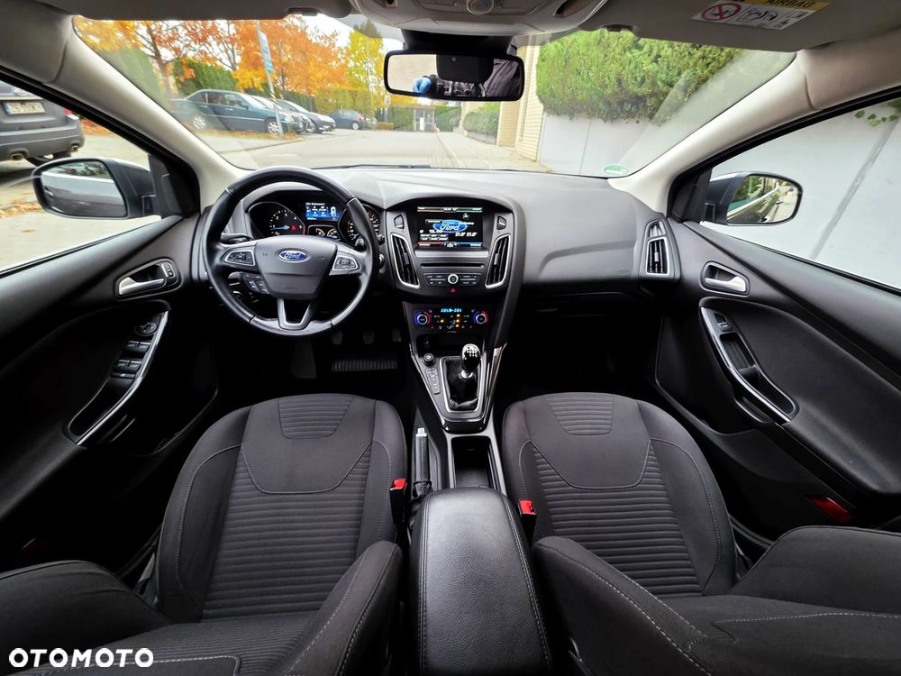 Ford Focus 1.5 EcoBlue Start-Stopp-System COOL&CONNECT DESIGN - 11