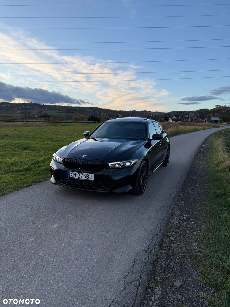 BMW Seria 3 330i xDrive M Sport - 4
