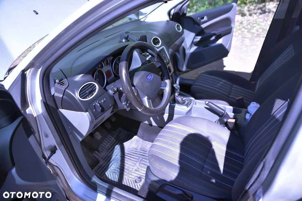 Ford Focus 1.6 TDCi Trend - 21