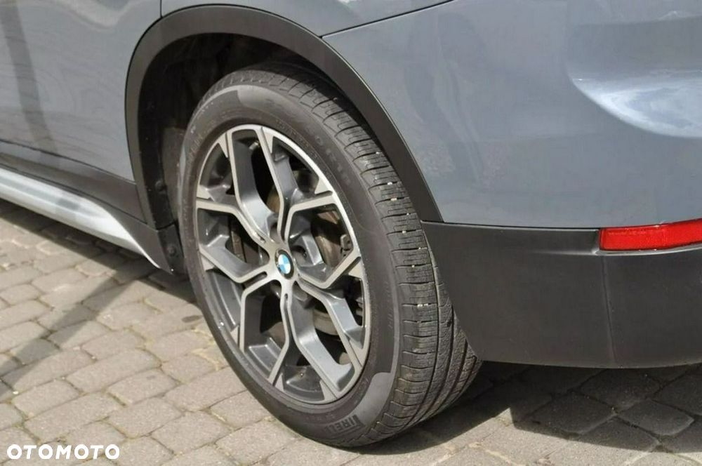BMW X1 xDrive25i GPF Sport Line sport - 14