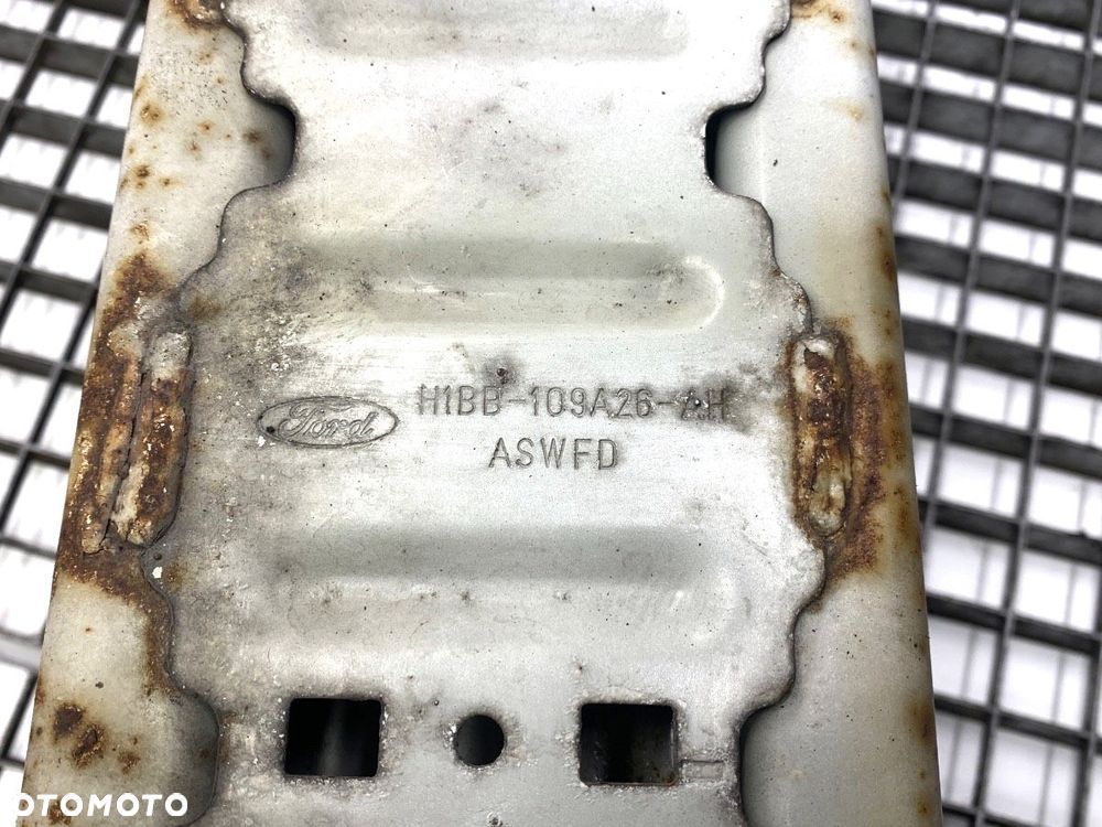 BELKA ZDERZAKA PRZÓD  FORD TRANSIT COURIER B460 Nadwozie pełne/minivan 2014 - 2022 1.0 EcoBoost 74 - 4