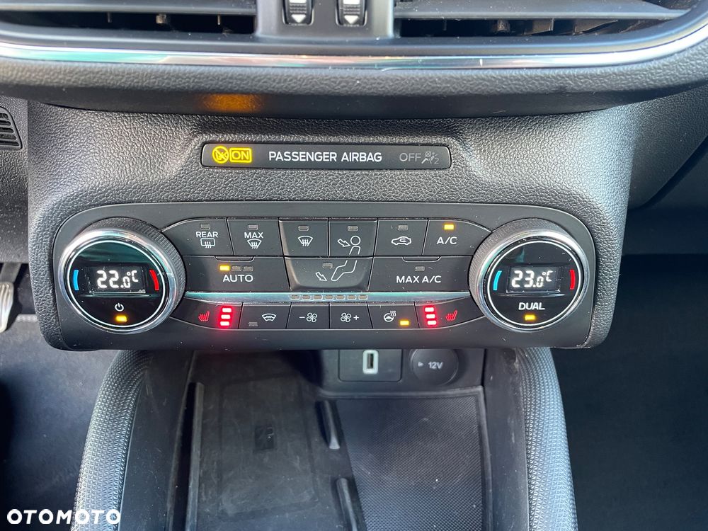 Ford Focus 1.0 EcoBoost mHEV Active - 31