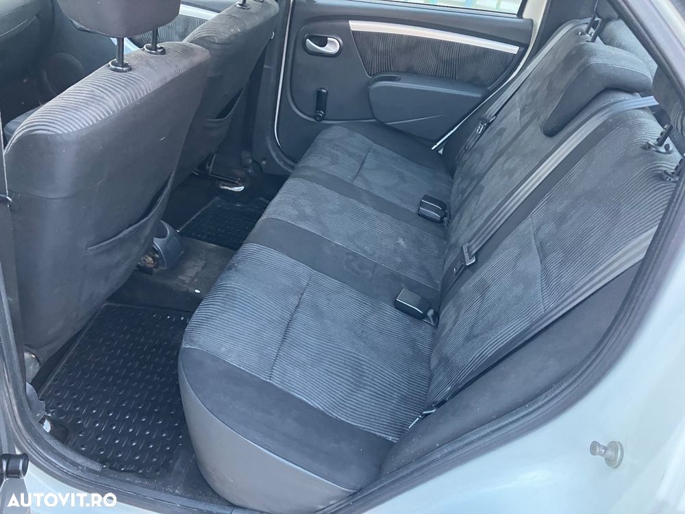 Dacia Logan 1.4 MPI Laureate - 4