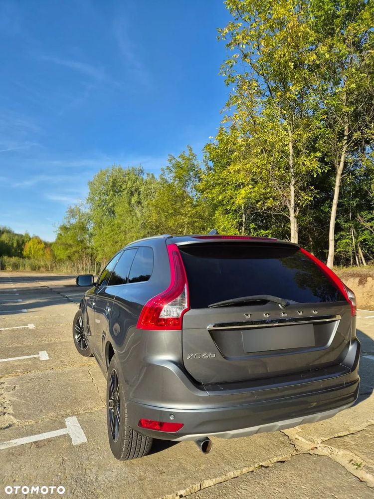 Volvo XC 60 - 6